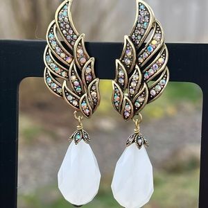 Heidi Daus 🆕 Heidi’s Angels beaded crystal wings omega earrings